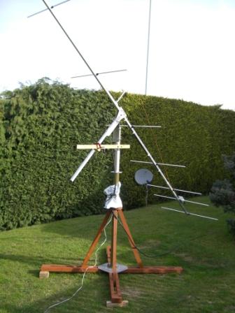 DK7ZB 2m 9 ele on EME mount